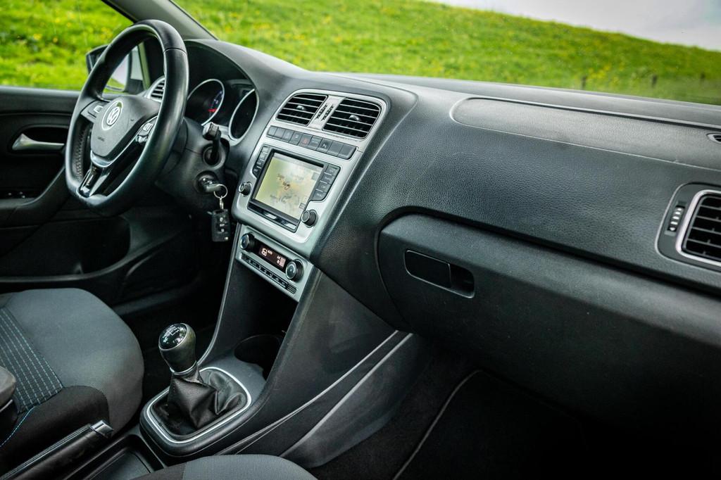 Volkswagen Polo 1.0 BlueMotion Edition |Nap |5Deurs |Clima, Auto's, Voorwielaandrijving, 95 pk, Met garantie (alle), Wit