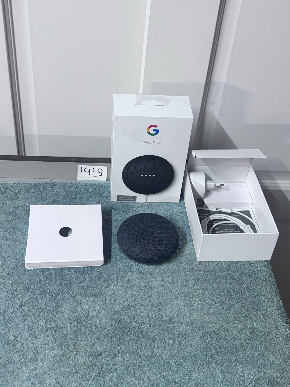Google Nest Mini (gen2) Charcoal - Smart Speaker, Ophalen of Verzenden, Zo goed als nieuw