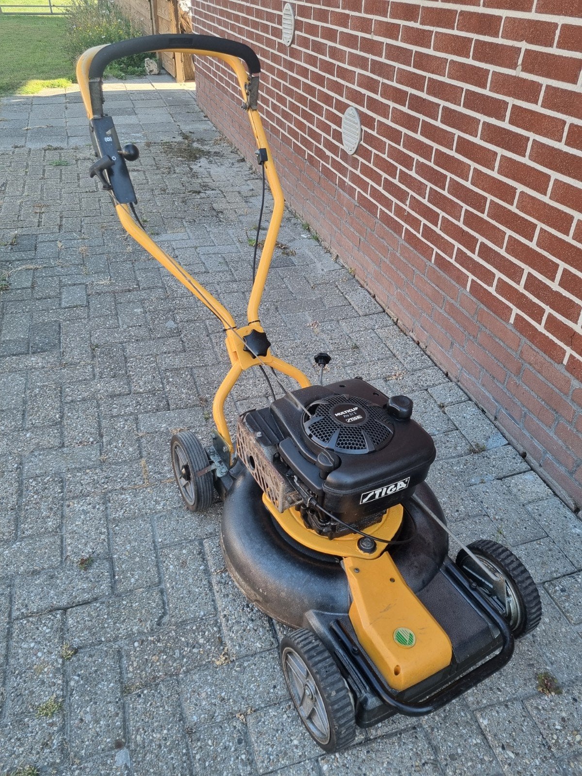 Stiga Multiclip 51S-pro aangedreven Benzine mulching Grasmaa, Ophalen, Cirkelmaaier, Gebruikt, Stiga