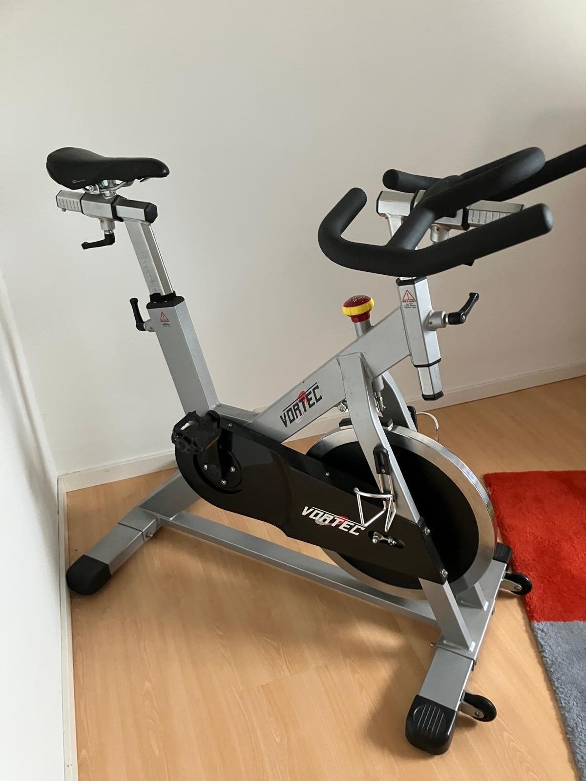 Vortec Spinningfiets - Zo goed als nieuw, Ophalen, Spinningfiets, Zo goed als nieuw, Metaal