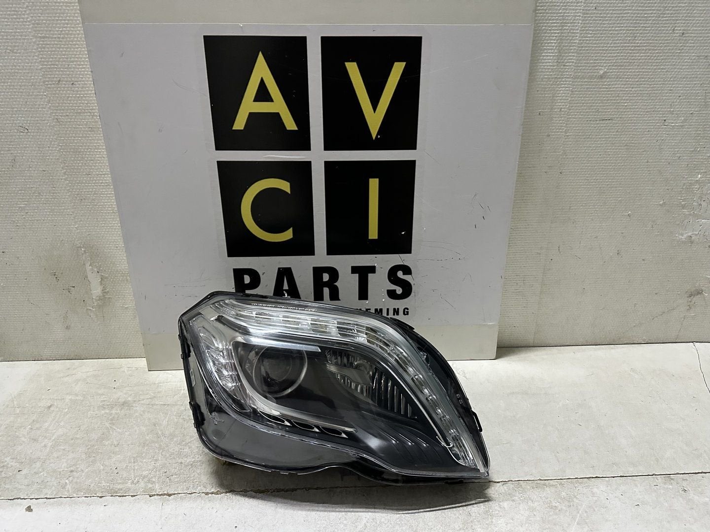 Koplamp Mercedes Glk X204 Facelift Xenon A2048201639 rechts, Gebruikt, -, Ophalen of Verzenden, -