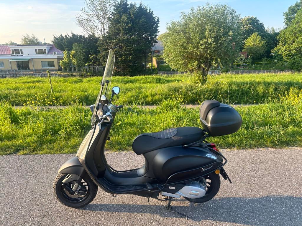 Vespa Sprint 125cc A1, Fietsen en Brommers, Scooters | Vespa, Ophalen, Maximaal 45 km/u, Vespa S, Zo goed als nieuw