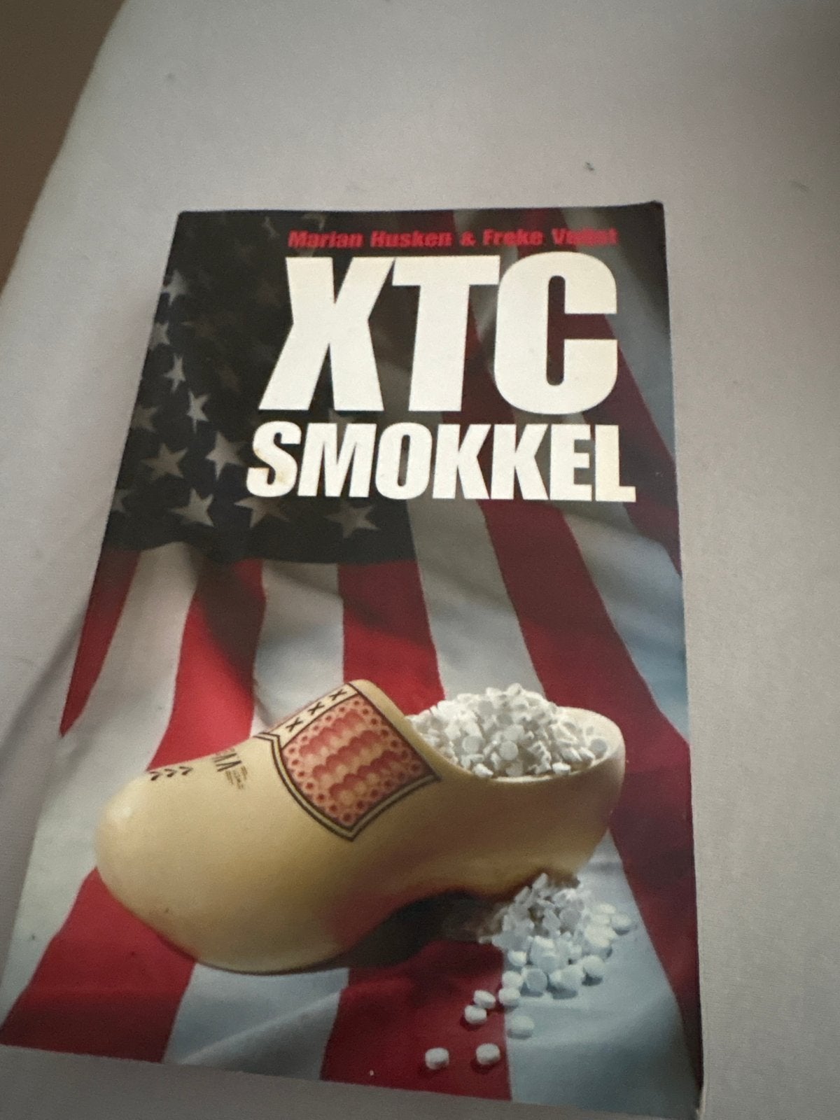 XTC Smokkel - Marian Husken & Freke Vuijst, Ophalen of Verzenden, Gelezen