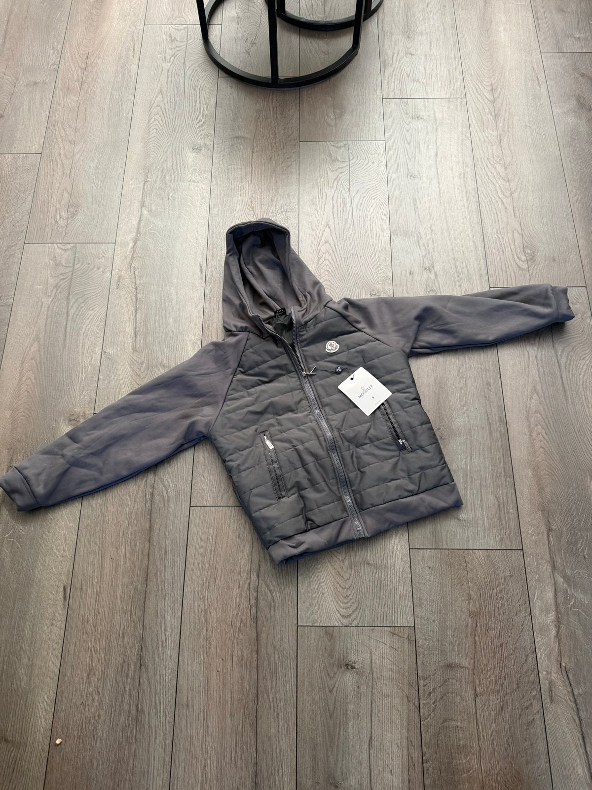 Moncler jas maat S, Ophalen of Verzenden, Nieuw, Maat 46 (S) of kleiner, Grijs
