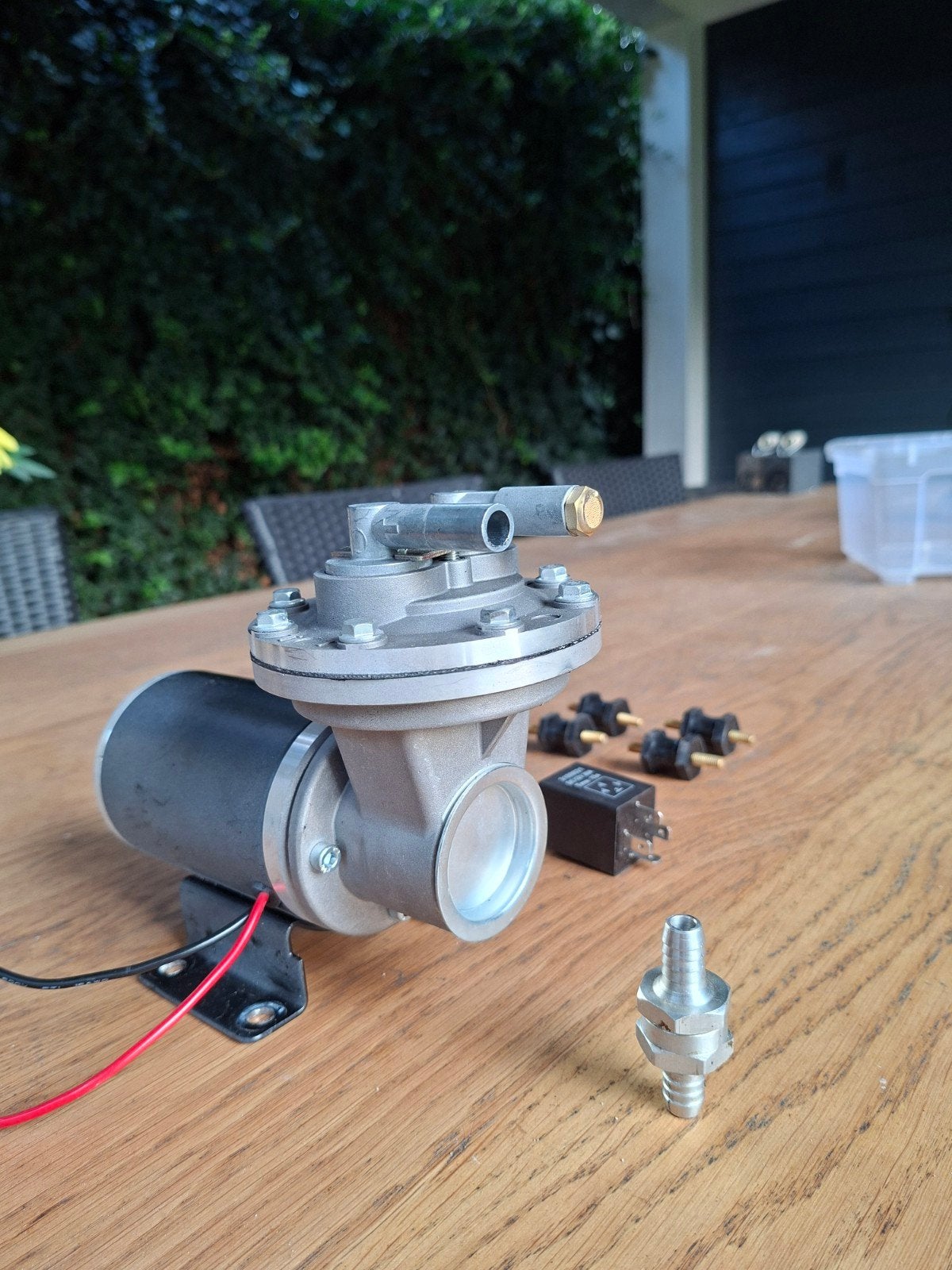 12V volt vacuümpomp  voor Rembekrachtiger - Universee, Auto-onderdelen, Ophalen of Verzenden, Nieuw