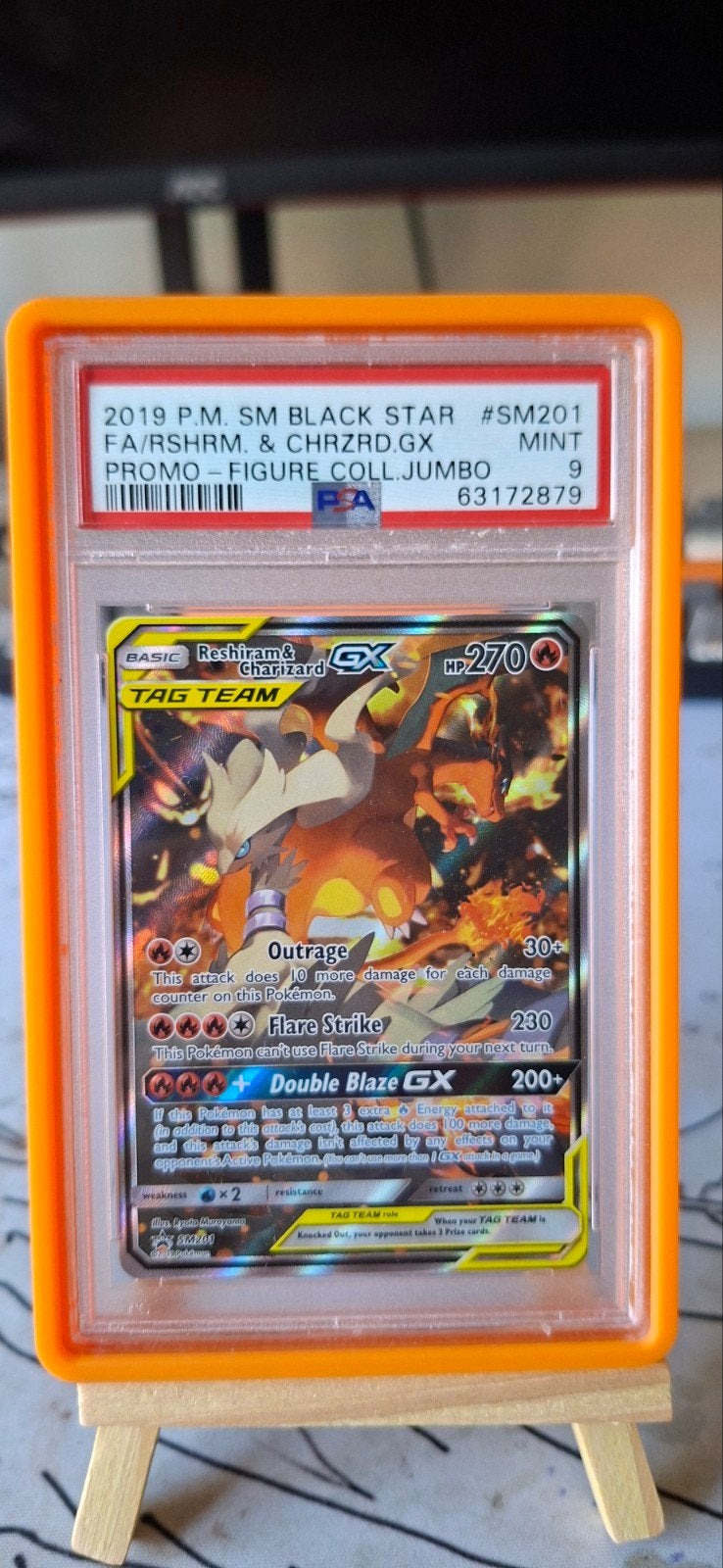 PSA 9 Reshiram & Charizard GX SM201 Jumbo Pokémon Kaart, Hobby en Vrije tijd, Verzamelkaartspellen | Pokémon, Ophalen of Verzenden