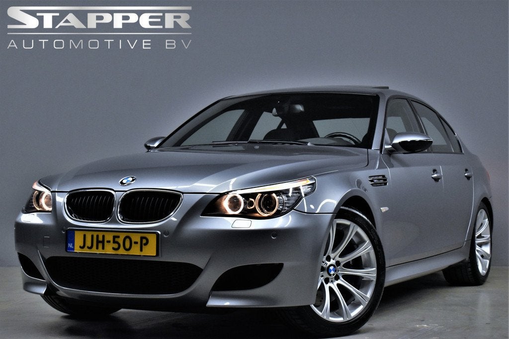 BMW 5 Serie M5 LCI V10 507pk SMG Dealer OH Topconditie! Schu, Auto's, Automaat, Achterwielaandrijving, Zwart, 507 pk