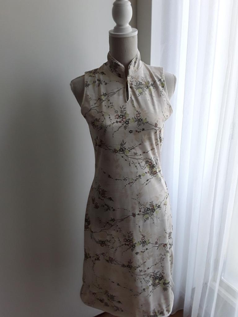 Elegant zomers jurkje crème kleur vero moda maat m, Kleding | Dames, Jurken, Maat 38/40 (M), Beige, Ophalen of Verzenden, Zo goed als nieuw