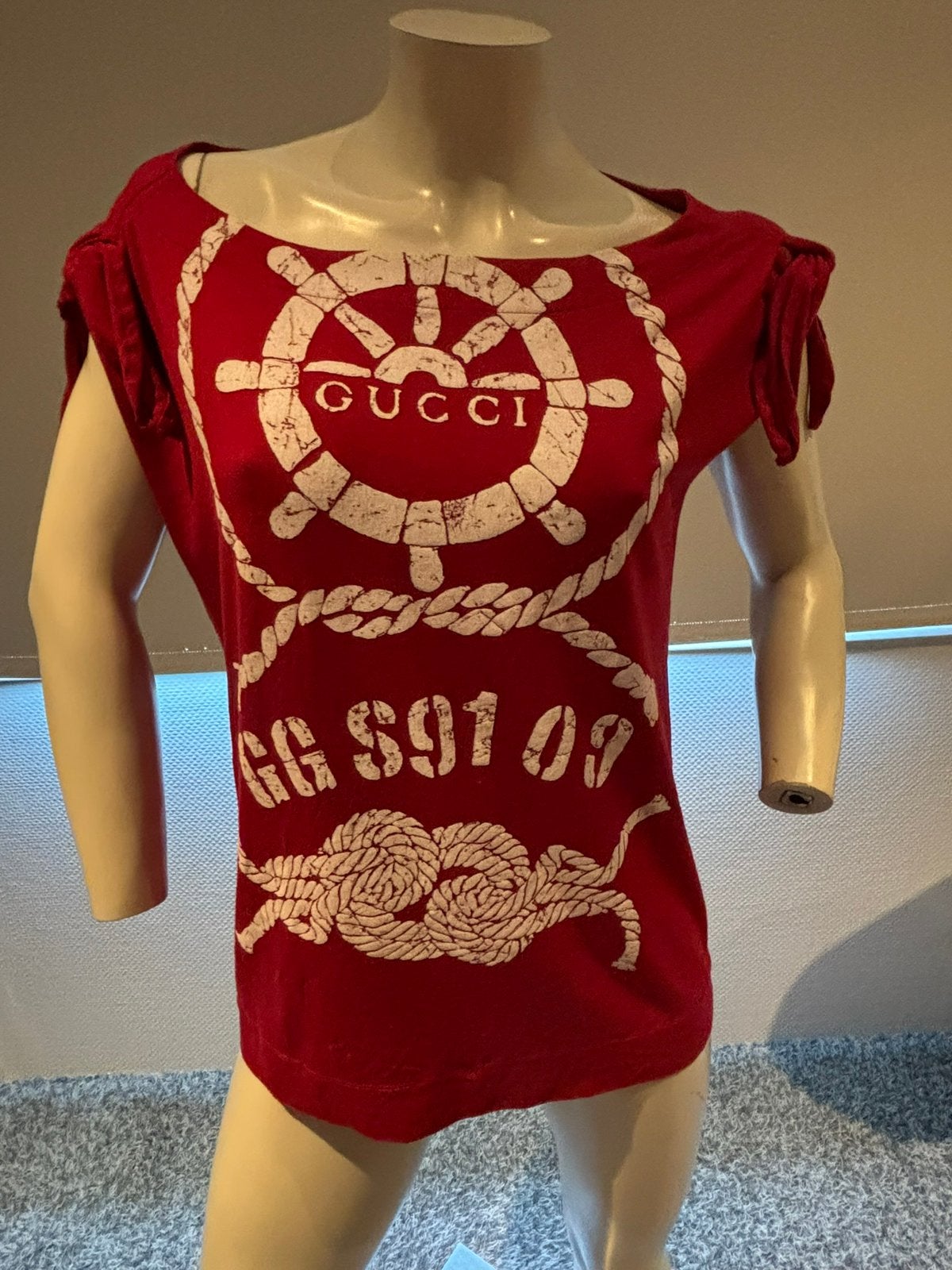 Gucci shirt met leuke print xl valt als 40, Kleding | Dames, Maat 38/40 (M), Ophalen of Verzenden, Zo goed als nieuw, Korte mouw