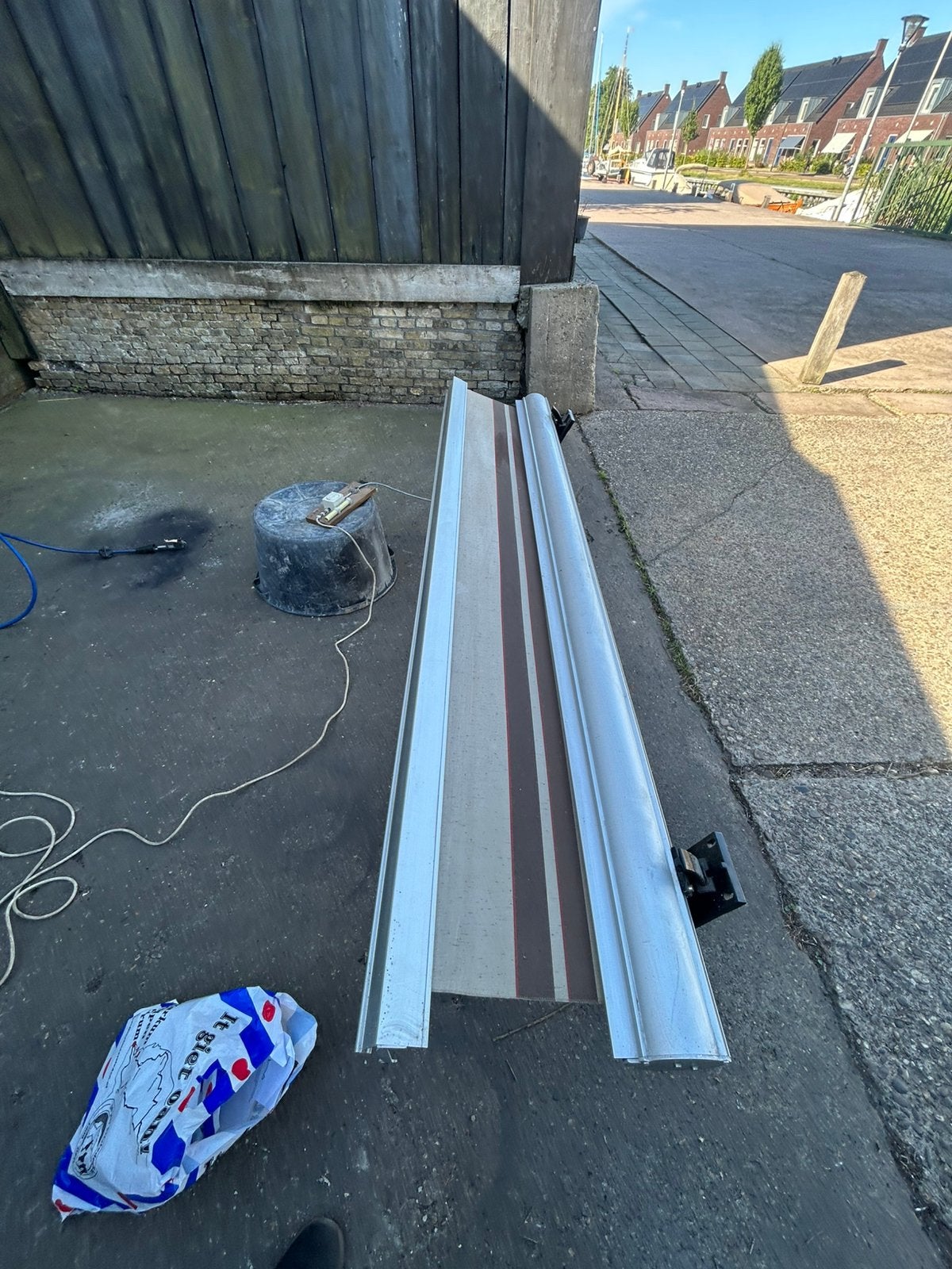 Terrasscherm, Ophalen, Gebruikt, Elektrisch, Minder dan 250 cm
