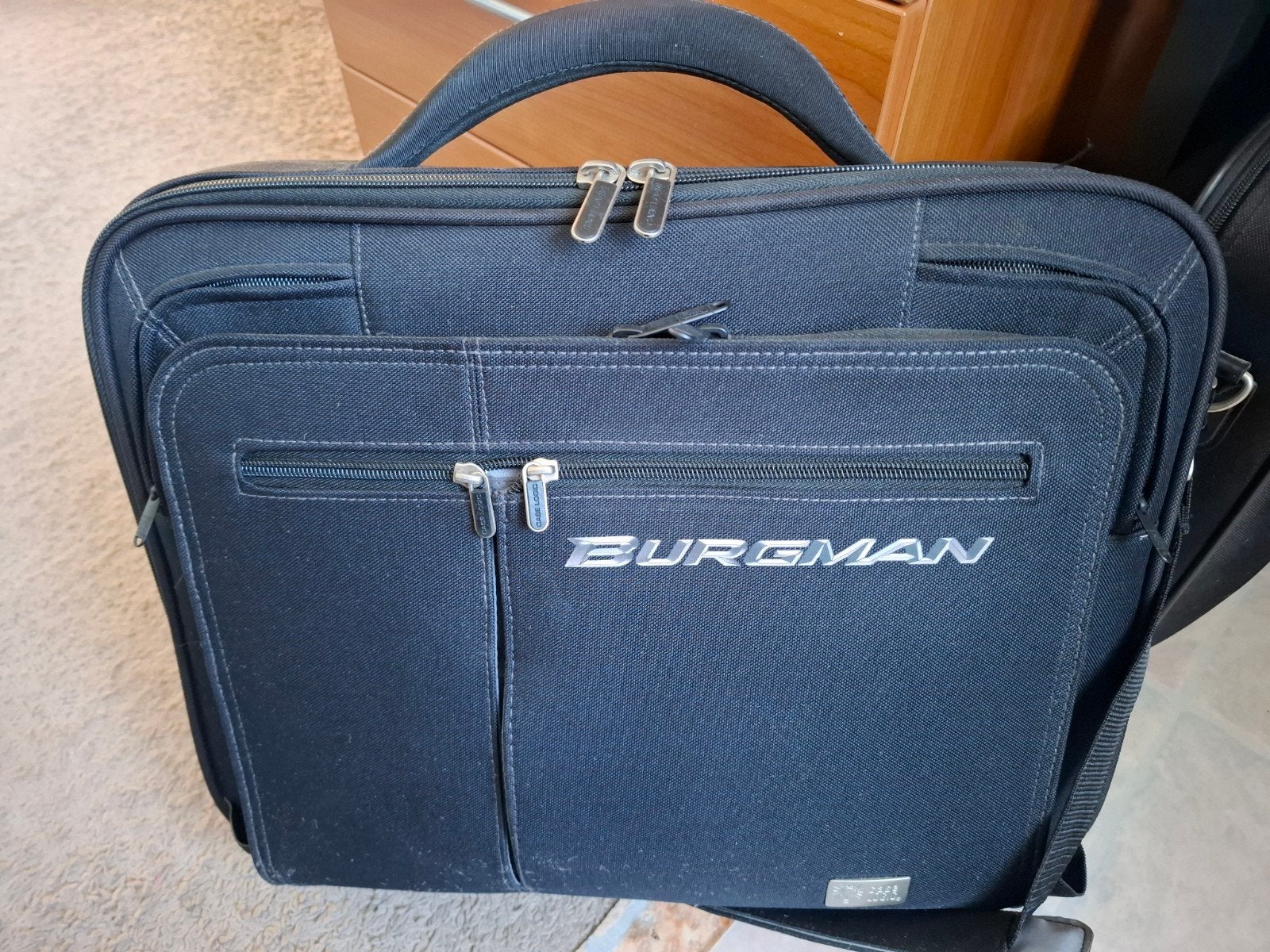 zgan.Laptoptas voor Suzuki Burgman met veel vakken, Computers en Software, Ophalen of Verzenden, Zo goed als nieuw