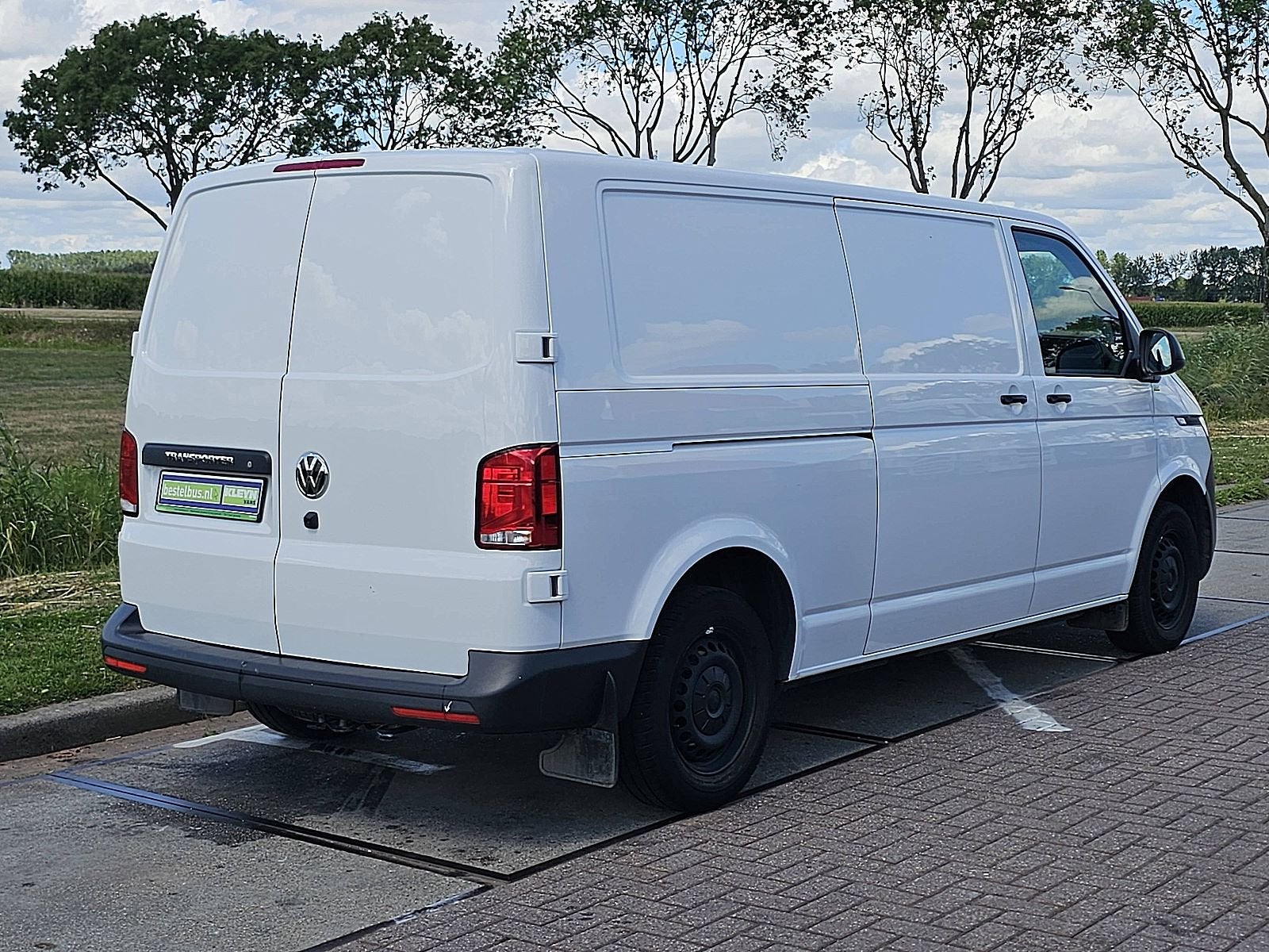 VOLKSWAGEN TRANSPORTER 2.0 TDI t6.1 150pk l2h1 autm, Auto's, Automaat, Gebruikt, 150 pk, Volkswagen