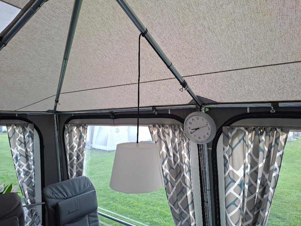 Prachtige HANGLAMP - 230 volt - 5 mtr kabel, Caravans en Kamperen, Ophalen of Verzenden, Zo goed als nieuw