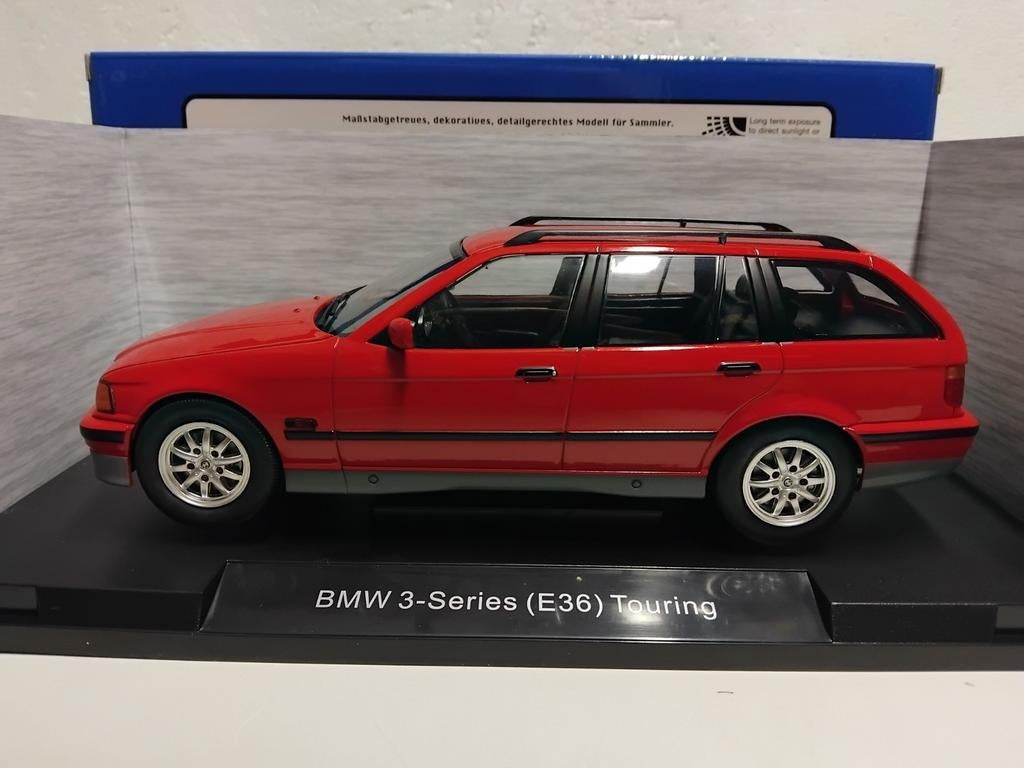 BMW 3 serie E36 Touring rood Mcg 1:18 KRD, Ophalen of Verzenden, Zo goed als nieuw, Auto, Overige merken