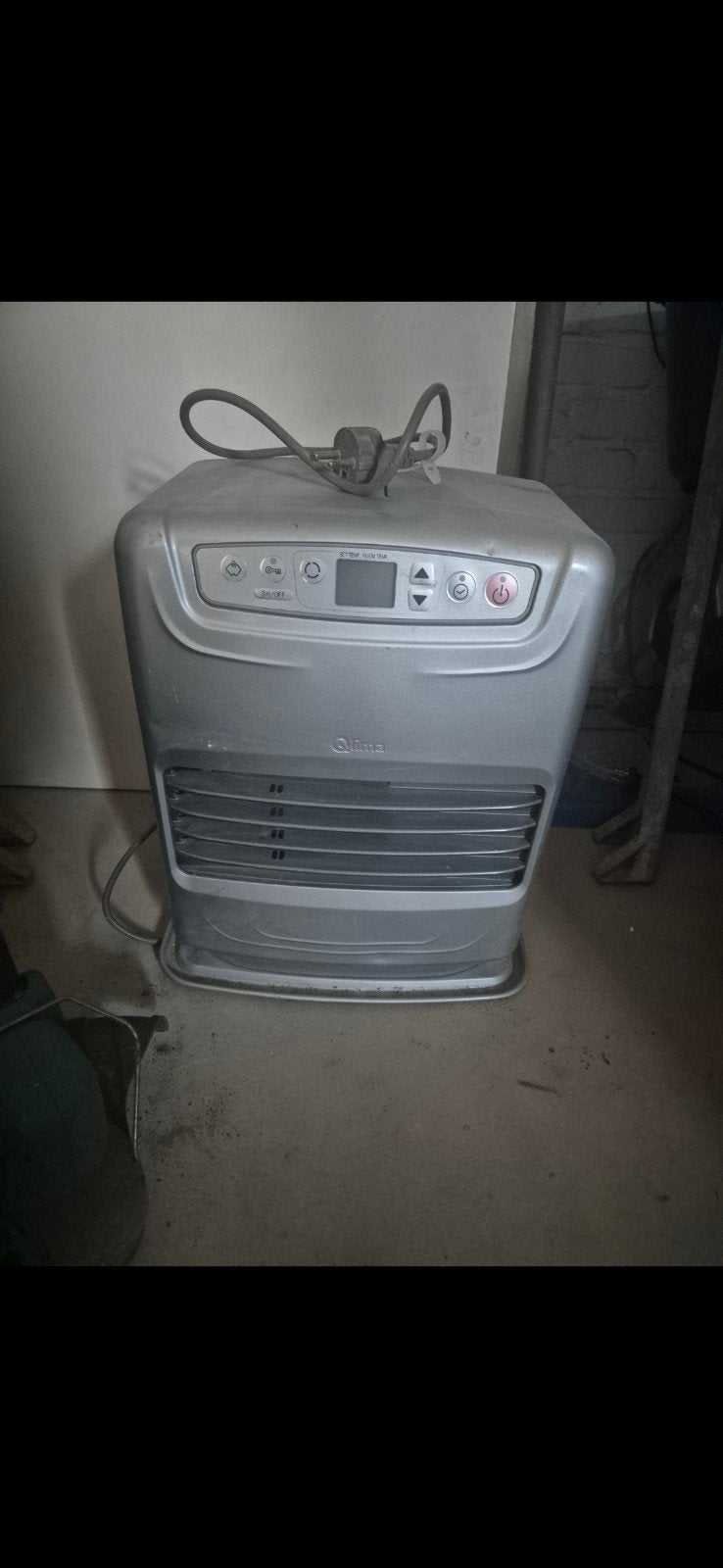 Qlima SRE 3531 TC-2 Petroleumkachel, Ophalen, 30 tot 80 cm, Gebruikt, Kachel