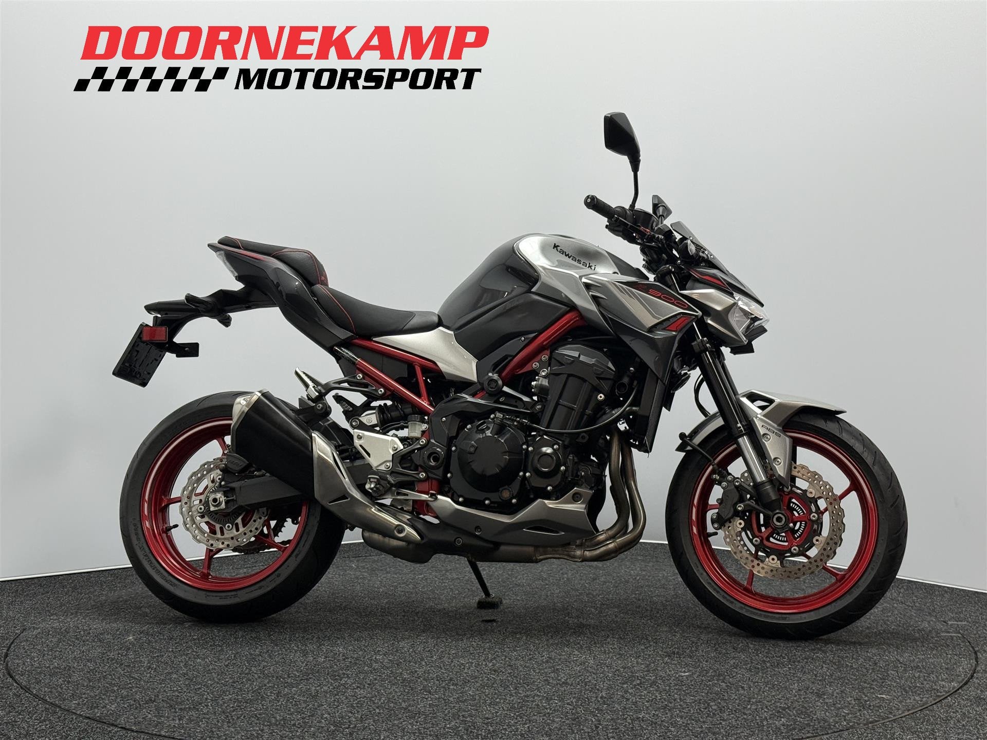 Kawasaki Z 900 ABS (bj 2023), 948 cc, Doornekamp Motorsport, Handgeschakeld, 12 t/m 35 kW