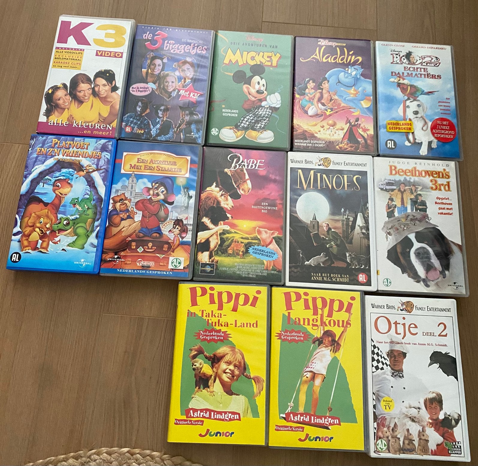 Partij kinder videobanden K3 pippi langkous minoes mickey, Ophalen of Verzenden, Zo goed als nieuw, Nederlands, Kinderprogramma of -film