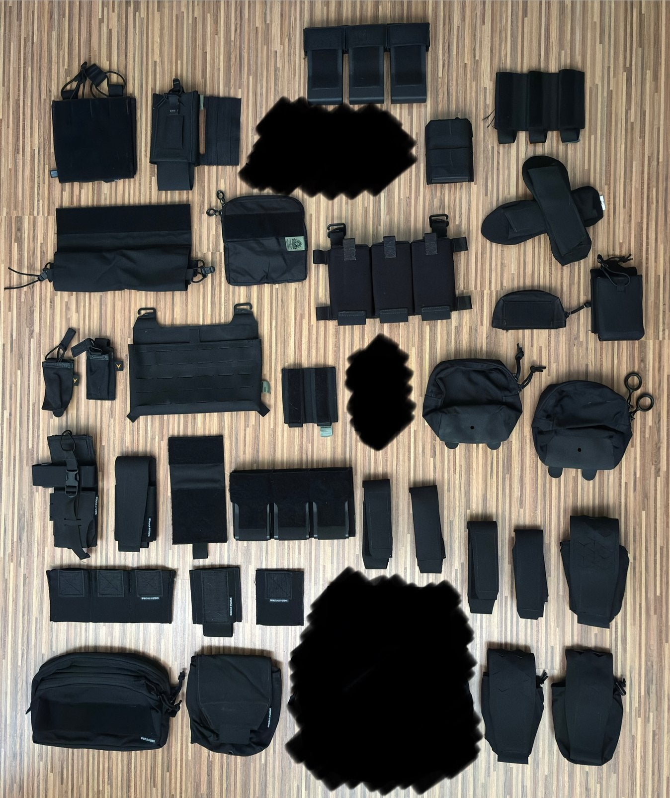 Diverse zwarte pouches van topmerken (Spiritus Systems, Ferr, Verzamelen, Verzenden, Landmacht, Nederland, Overige typen