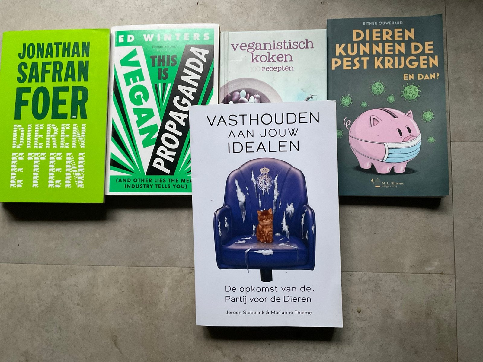 5 boeken PvdD , vegan, dierenrechten, Verzenden, Zo goed als nieuw