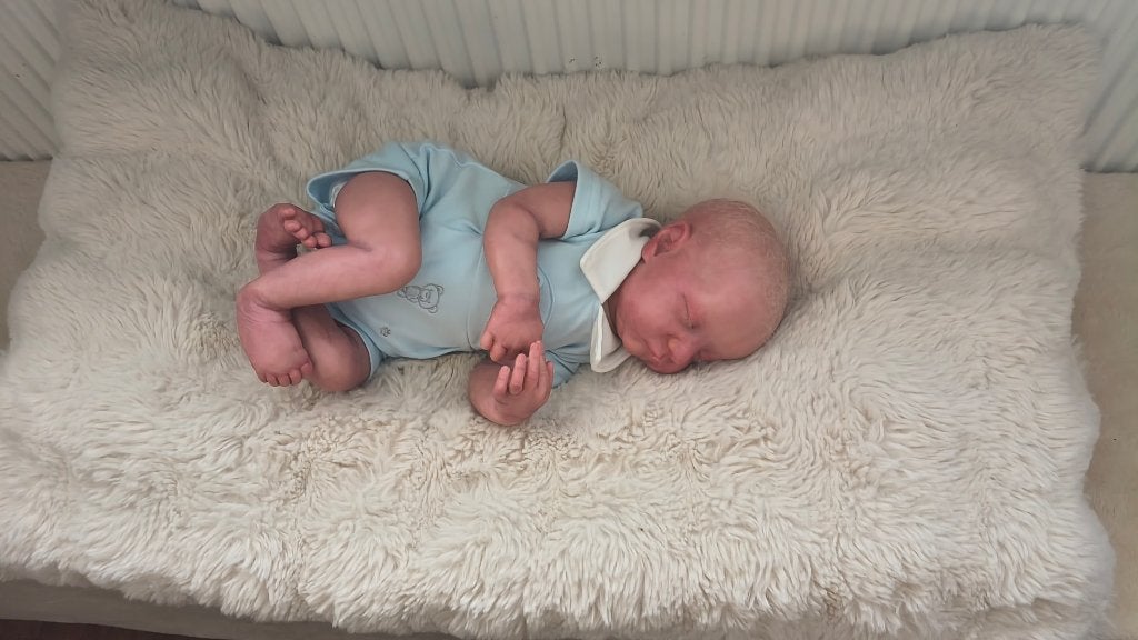 Reborn levi, Verzamelen, Ophalen of Verzenden, Zo goed als nieuw, Babypop, Levensecht of Reborn