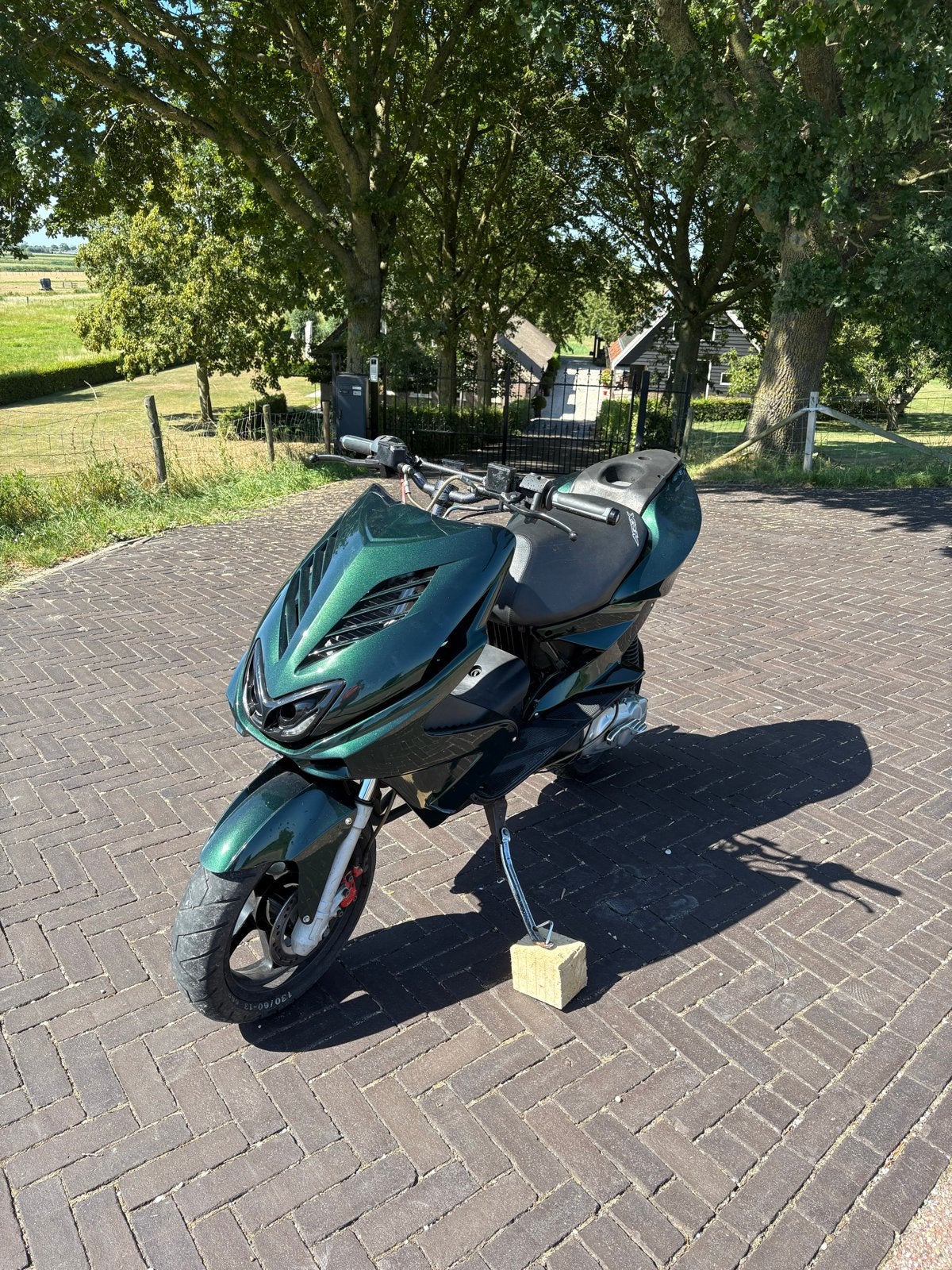 Yamaha Aerox 70cc, Fietsen en Brommers, Ophalen, Tweetakt, Aerox