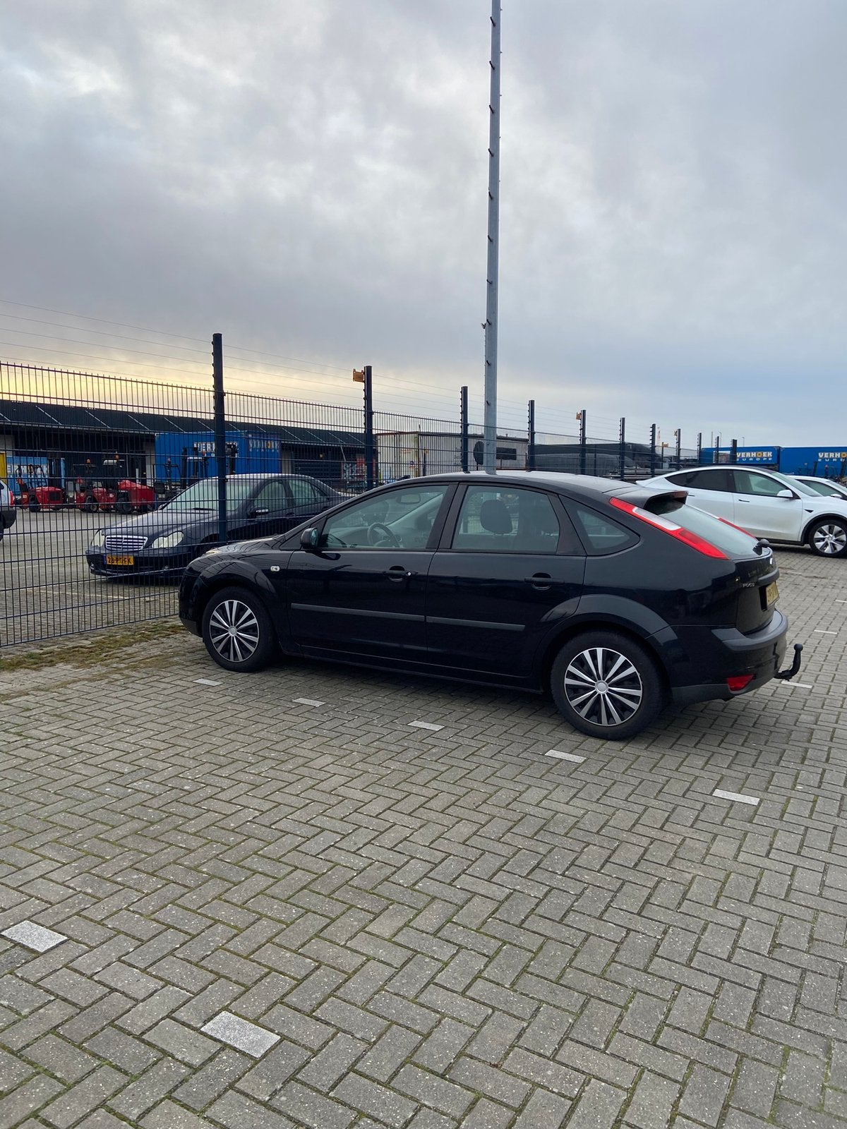 Gezocht: Automonteur – Multiriem vervangen Ford Fiesta 2007, Ophalen of Verzenden, Ford