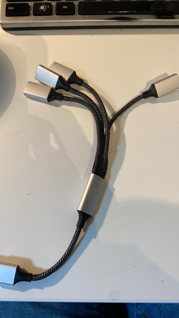 Usb hub, Ophalen of Verzenden, Zo goed als nieuw, Minder dan 2 meter, Overige kabels