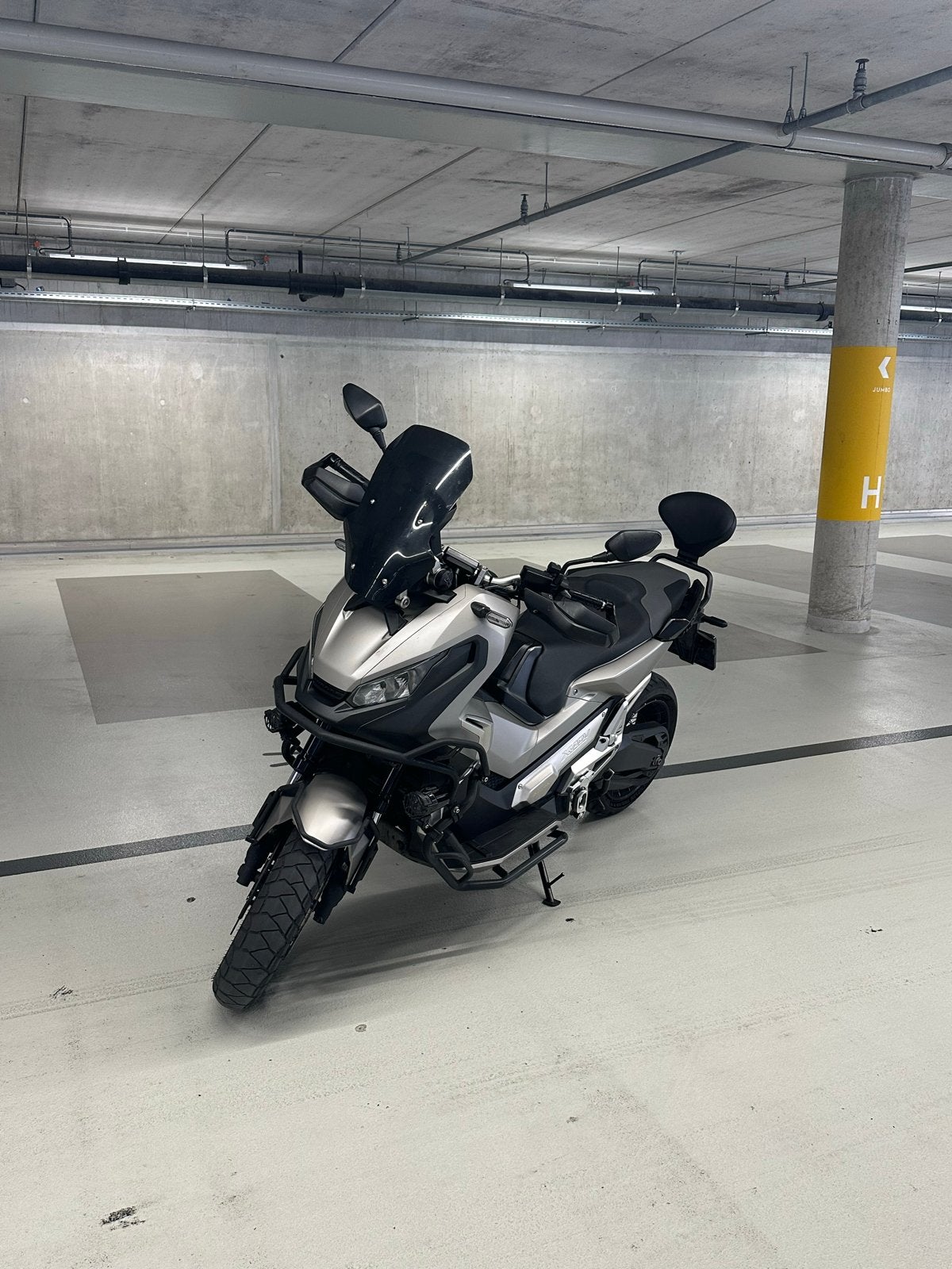 Honda X-ADV 750 met G-knop & Akrapovic Full Options, Motorrijbewijs A, Particulier, Meer dan 35 kW, 2 cilinders