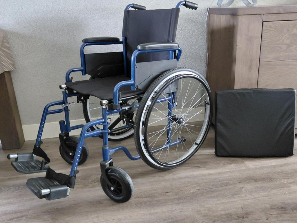 Rolstoel, Diversen, Rolstoelen, Ophalen