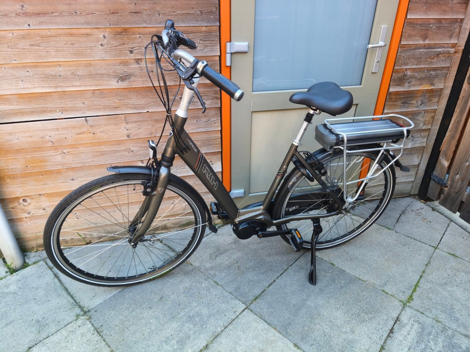 RIH X OMEGA olijf groen. Hele goede staat. 217cycli  59km, Gebruikt, 51 tot 55 cm, 50 km per accu of meer, Ophalen