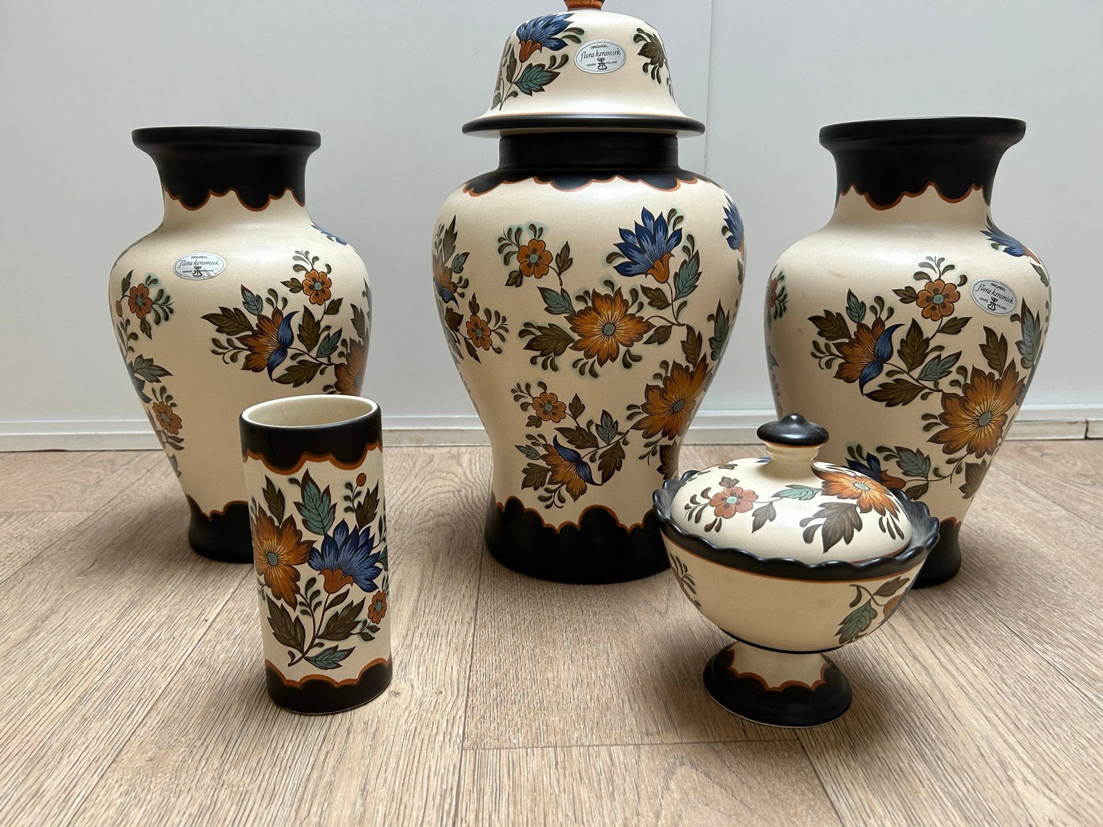 Flora Gouda Keramiek Set - 6 Delig Handwerk Holland, Antiek en Kunst, Ophalen