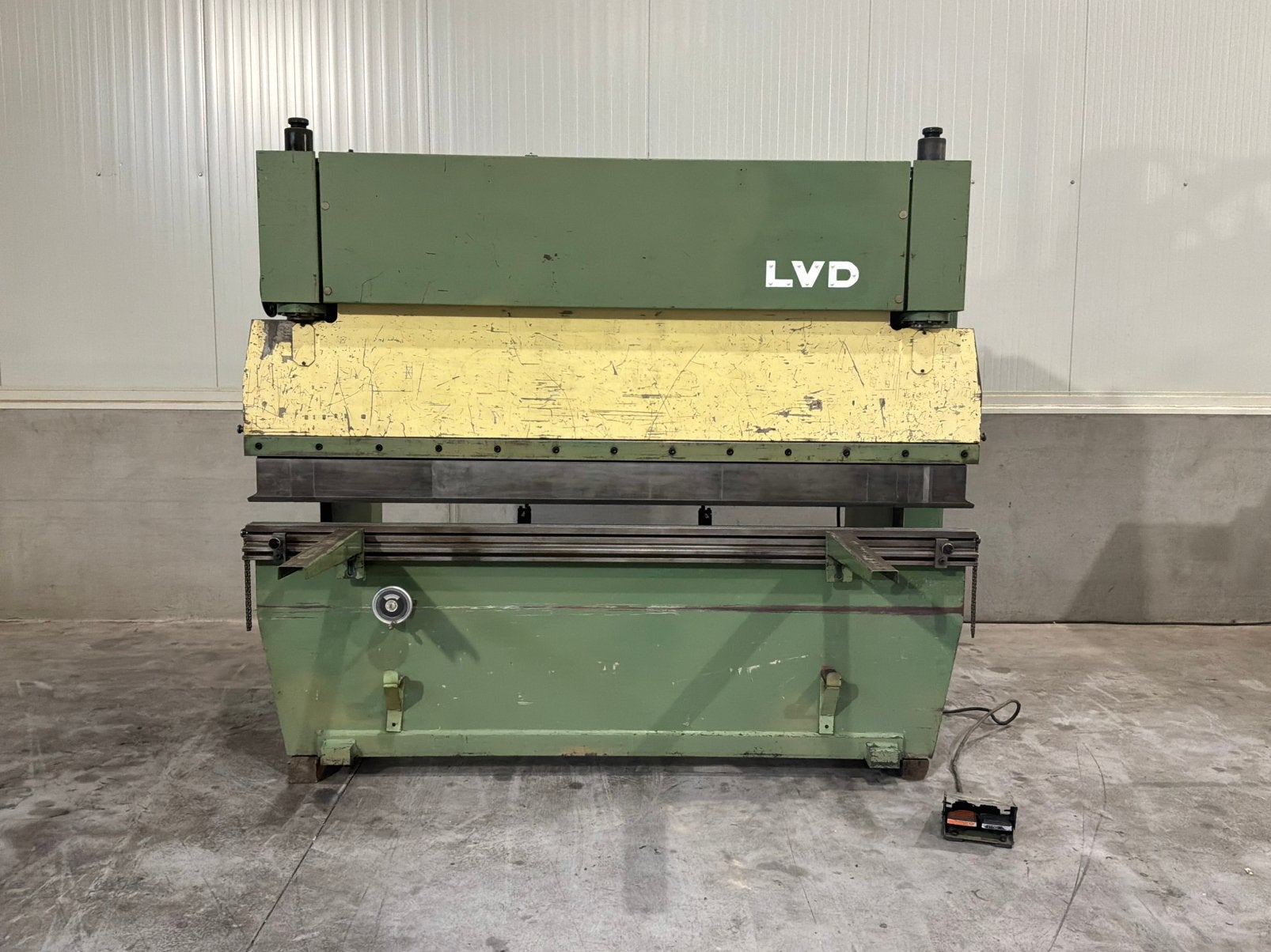 LVD 2500mm x 50ton Kantbank, Doe-het-zelf en Verbouw, Ophalen, Gebruikt