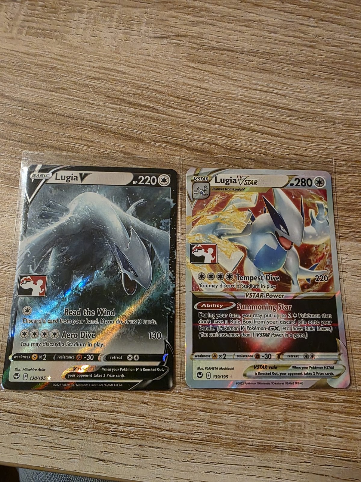 Lugia V & Lugia VSTAR Silver Tempest Prize Pack Stamped, Hobby en Vrije tijd, Verzamelkaartspellen | Pokémon, Verzenden, Zo goed als nieuw