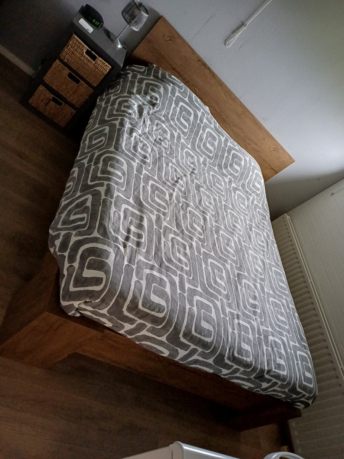 Tweepersoonsbed met houten hoofdbord, Ophalen, Gebruikt, Bruin, Tweepersoons