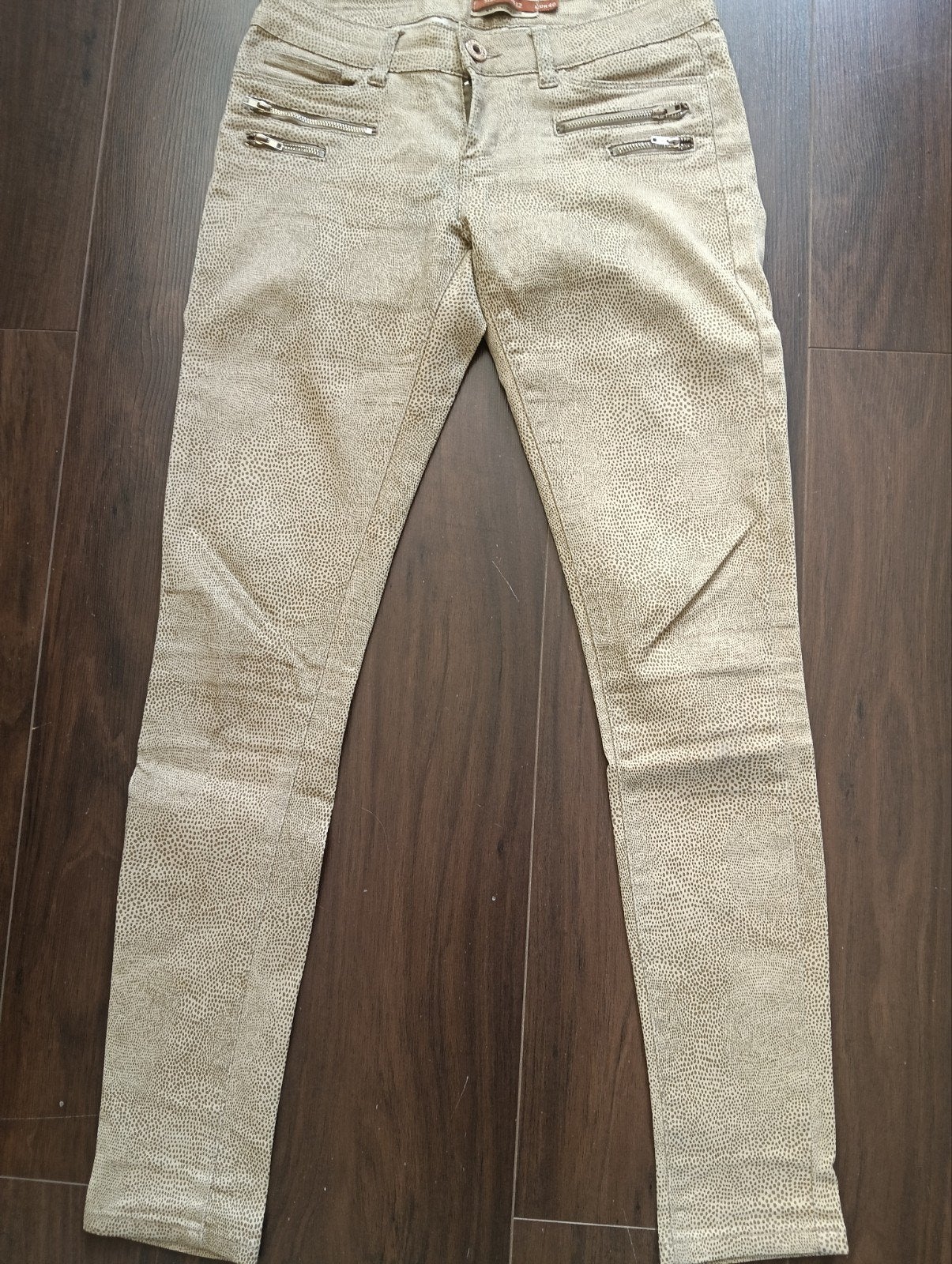 Toxik3 Jeans met dierenprint en ritsdetails - Maat 40, Overige kleuren, Ophalen of Verzenden, Zo goed als nieuw, W30 - W32 (confectie 38/40)