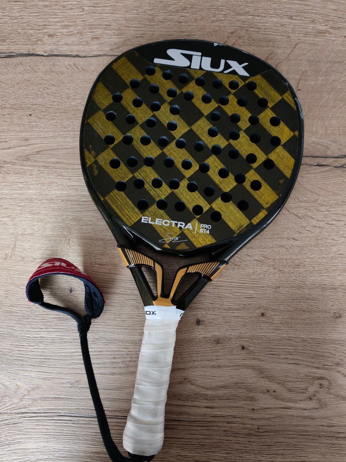 Siux Electra ST4 Padelracket - met gebruikers sporen, Ophalen of Verzenden