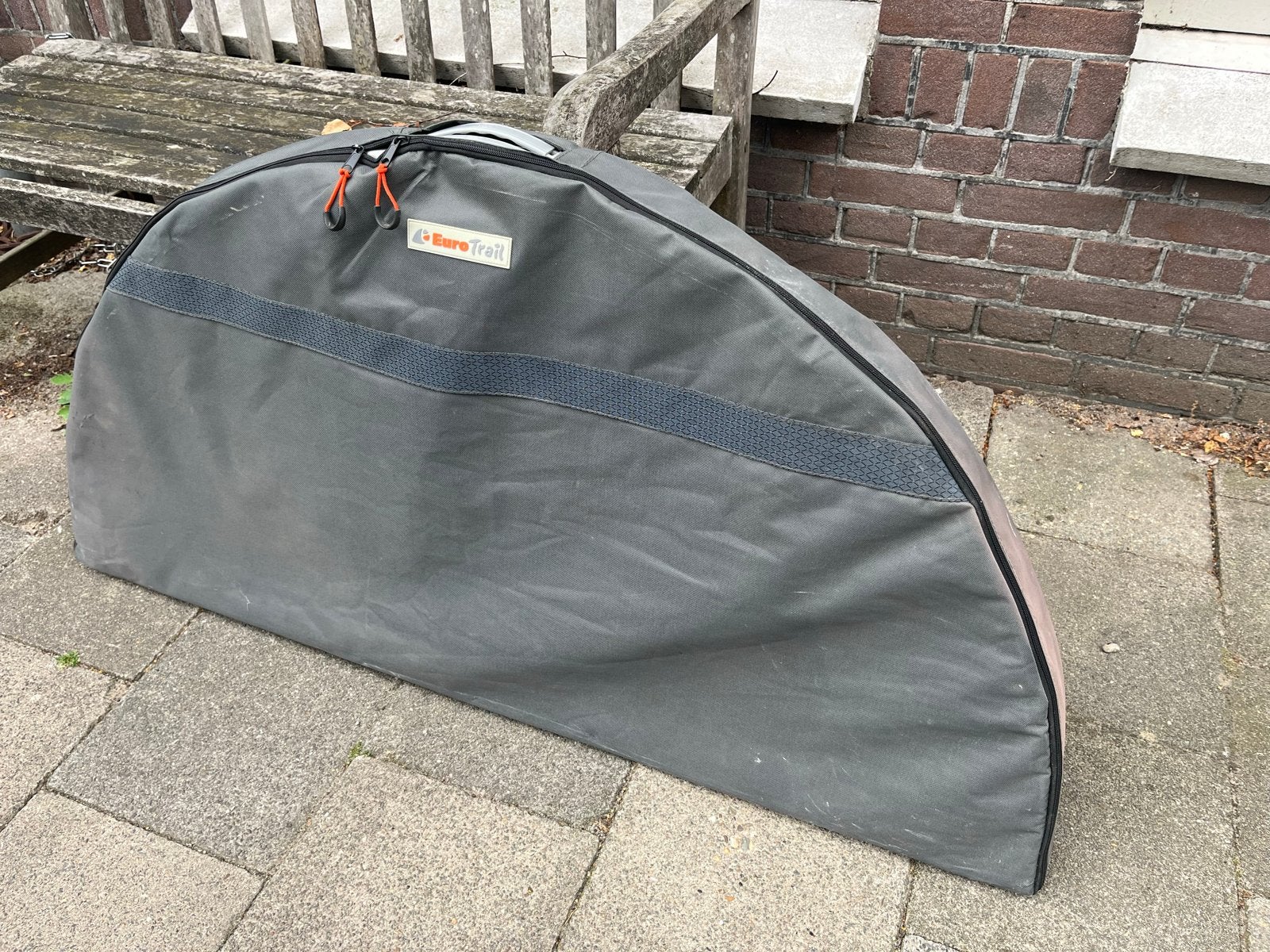 EuroTrail Campingtafel Rond - Opvouwbaar en Compact, Ophalen, Zo goed als nieuw, Campingtafel