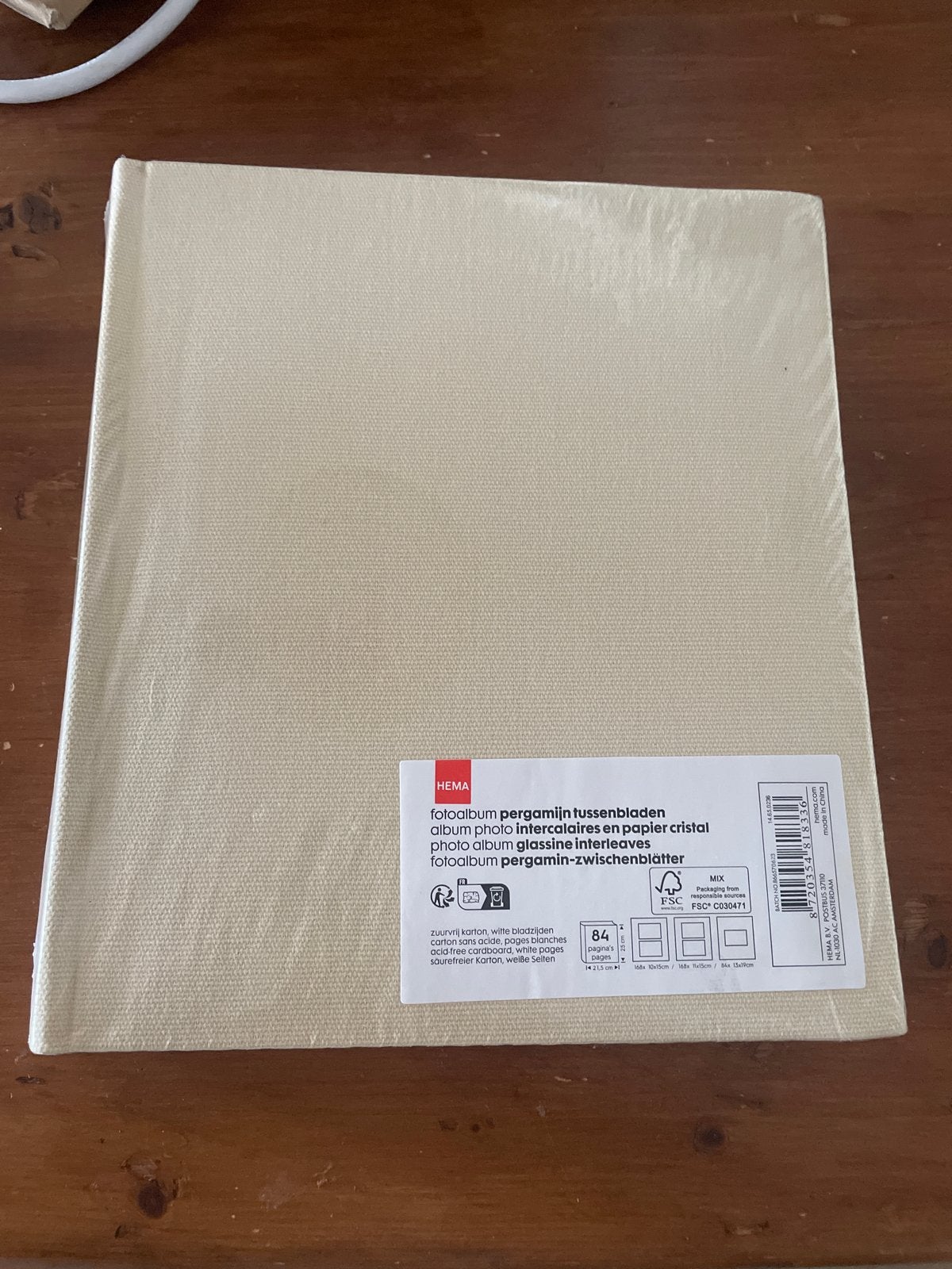 Hema Fotoalbum met pergamijn tussenbladen, Plakboek, Beige, Nieuw, Ophalen of Verzenden