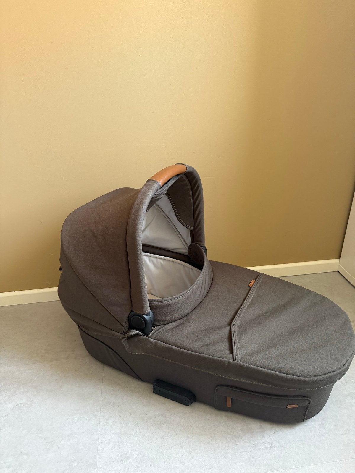 Mutsy Nio reiswieg, Zo goed als nieuw, Met reiswieg, Ophalen, Kinderwagen