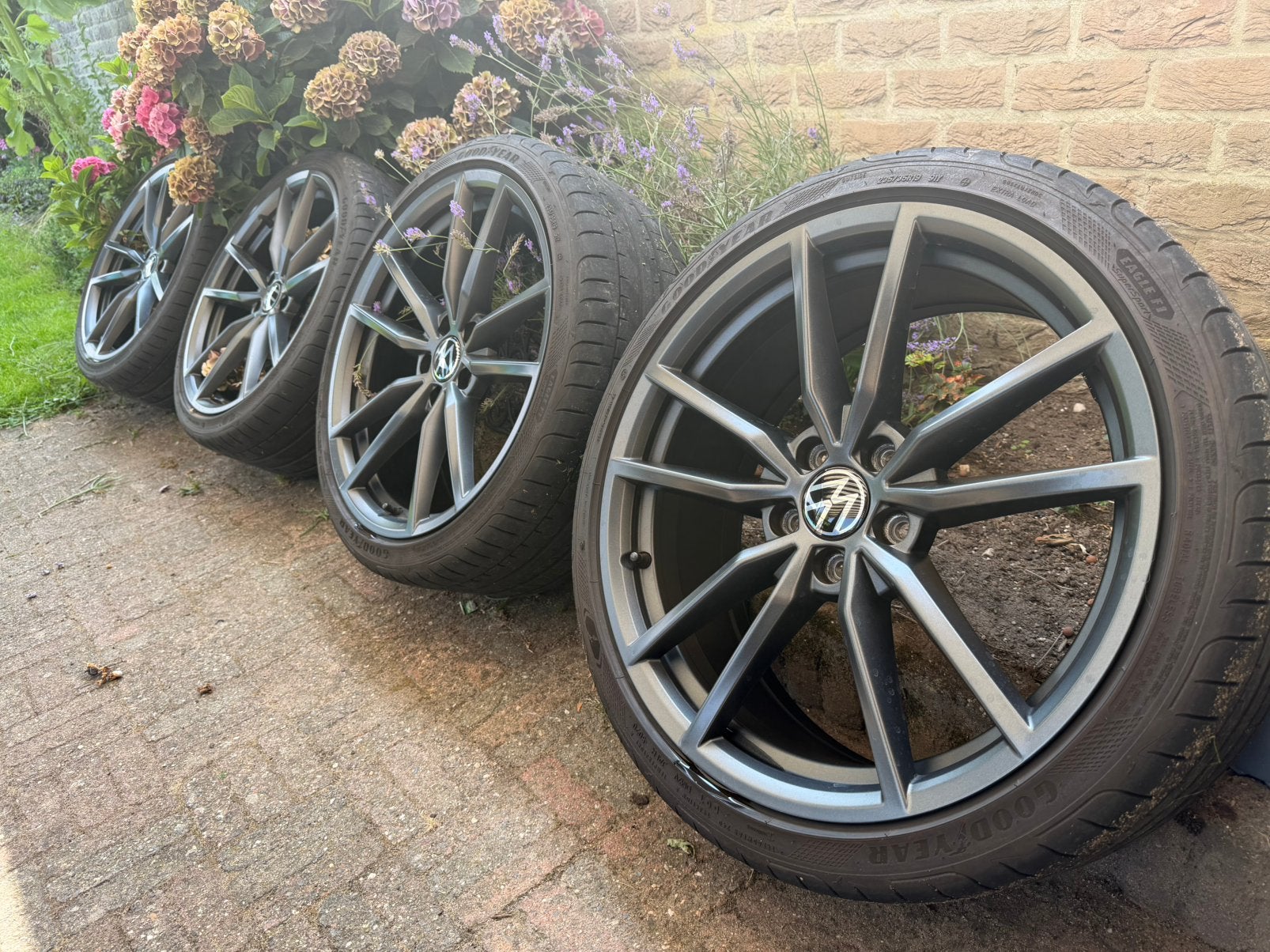 19 inch velgen VW GOLF Pretoria ZGAN Goodyear zomerbanden, 19 inch, Banden en Velgen, Nieuw, Ophalen of Verzenden
