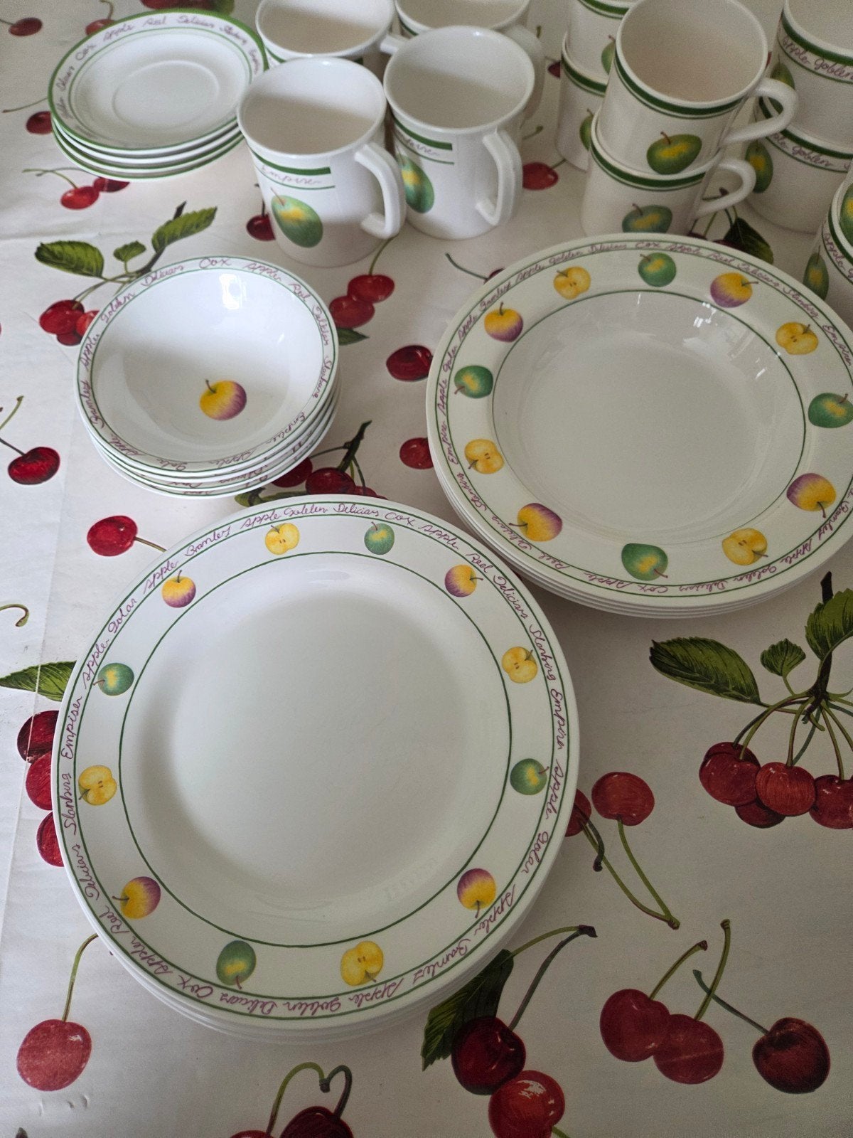 Vintage Country Life Melamine Servies - Appel Design, Huis en Inrichting, Keuken | Servies, Kunststof, Gebruikt, Overige merken