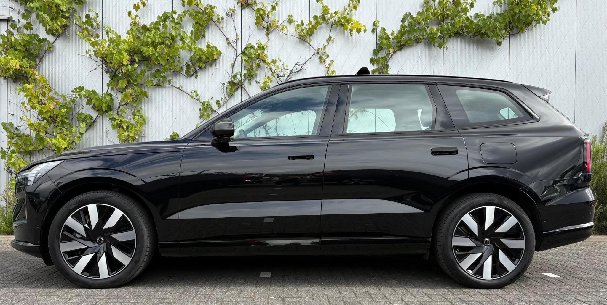 Volvo EX90 Twin Motor AWD Ultra 7p. 111 kWh | 360 Graden Cam, Auto's, Volvo, Gebruikt, 7 stoelen, Zwart, Origineel Nederlands