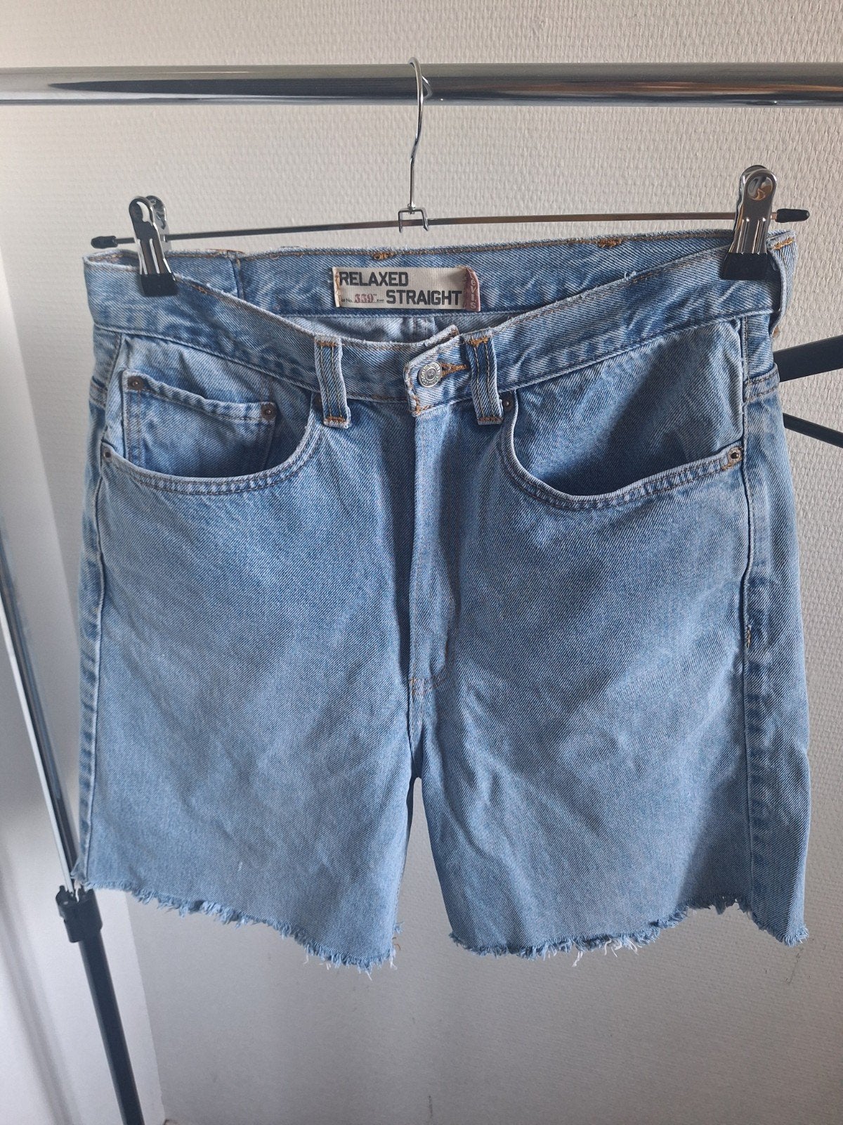 Levi's jort, Kort, Blauw, Maat 42/44 (L), Ophalen of Verzenden