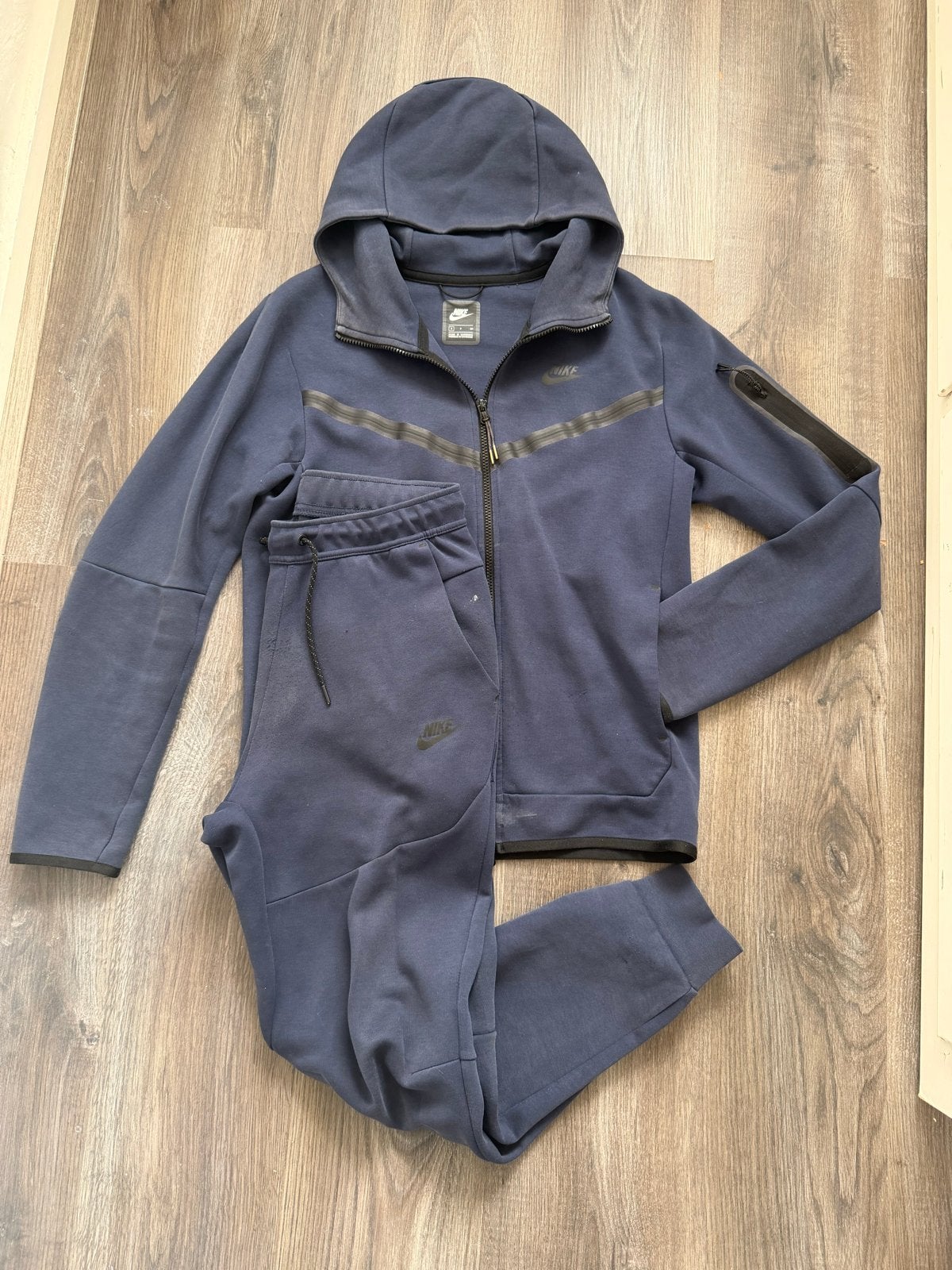 Nike Tech Fleece trainingspak - Maat S, Ophalen of Verzenden, Gedragen, Maat 46 (S) of kleiner, Blauw