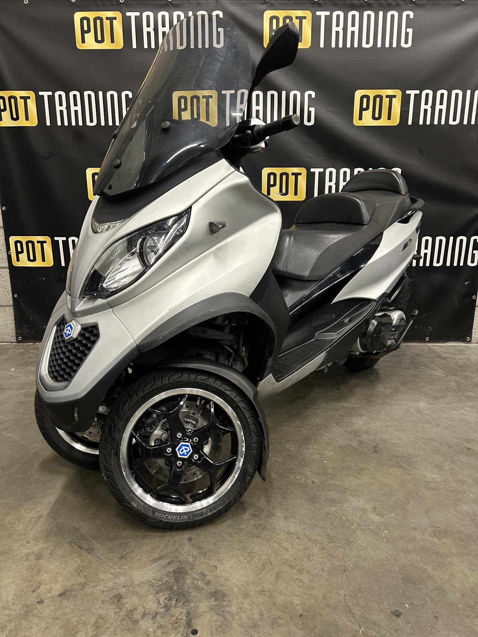 Piaggio MP3 500 ABS ASR 2015 3 mnd garantie Autorijbewijs, Scooter, 493 cc, Piaggio Vespa B.V., Minervum 7272
4817 ZM  Breda, NL