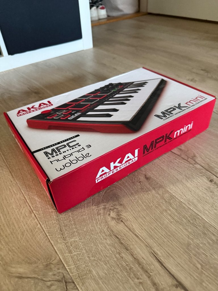 Akai MPK mini, Muziek en Instrumenten, Keyboards, Ophalen, Zo goed als nieuw, Overige aantallen, Overige merken