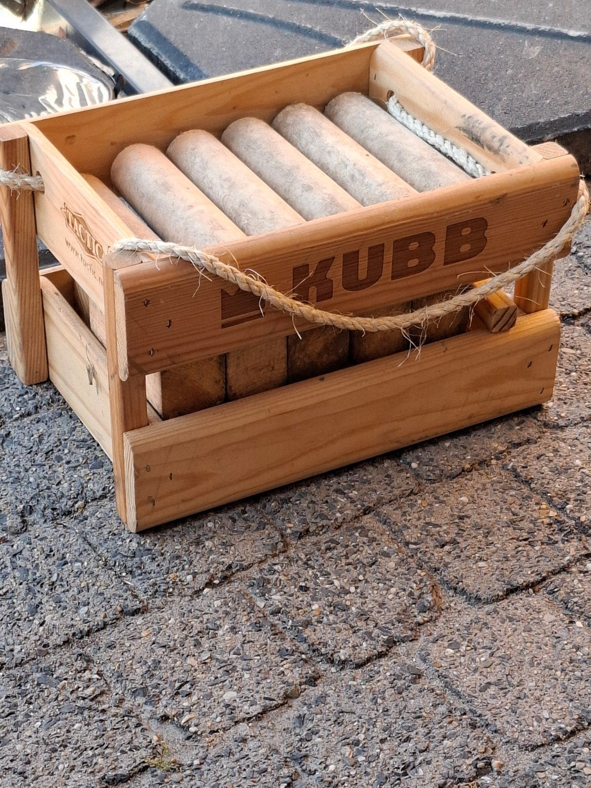 Kubb spel in houten kist - Erg leuk familiespel!, Ophalen, Zo goed als nieuw