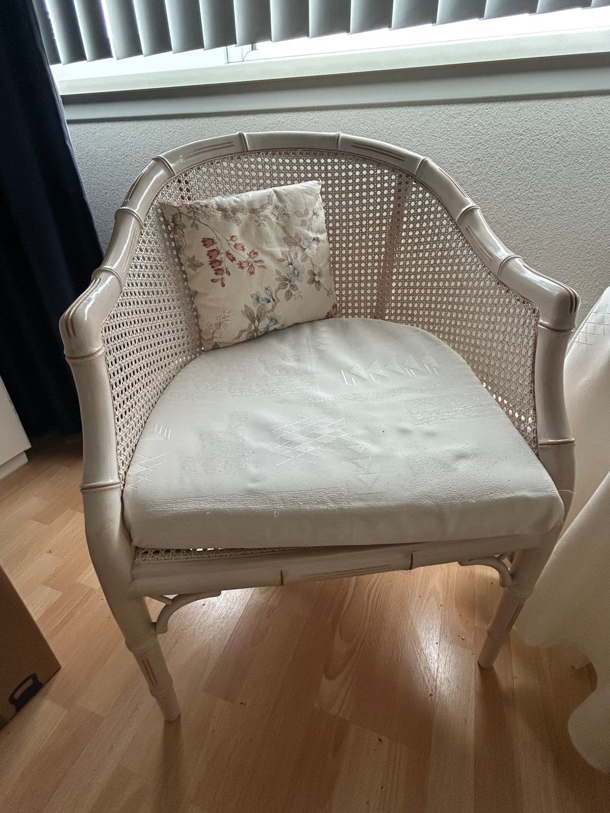 Webbing witte stoel, Huis en Inrichting, Fauteuils, Ophalen, Zo goed als nieuw, 50 tot 75 cm