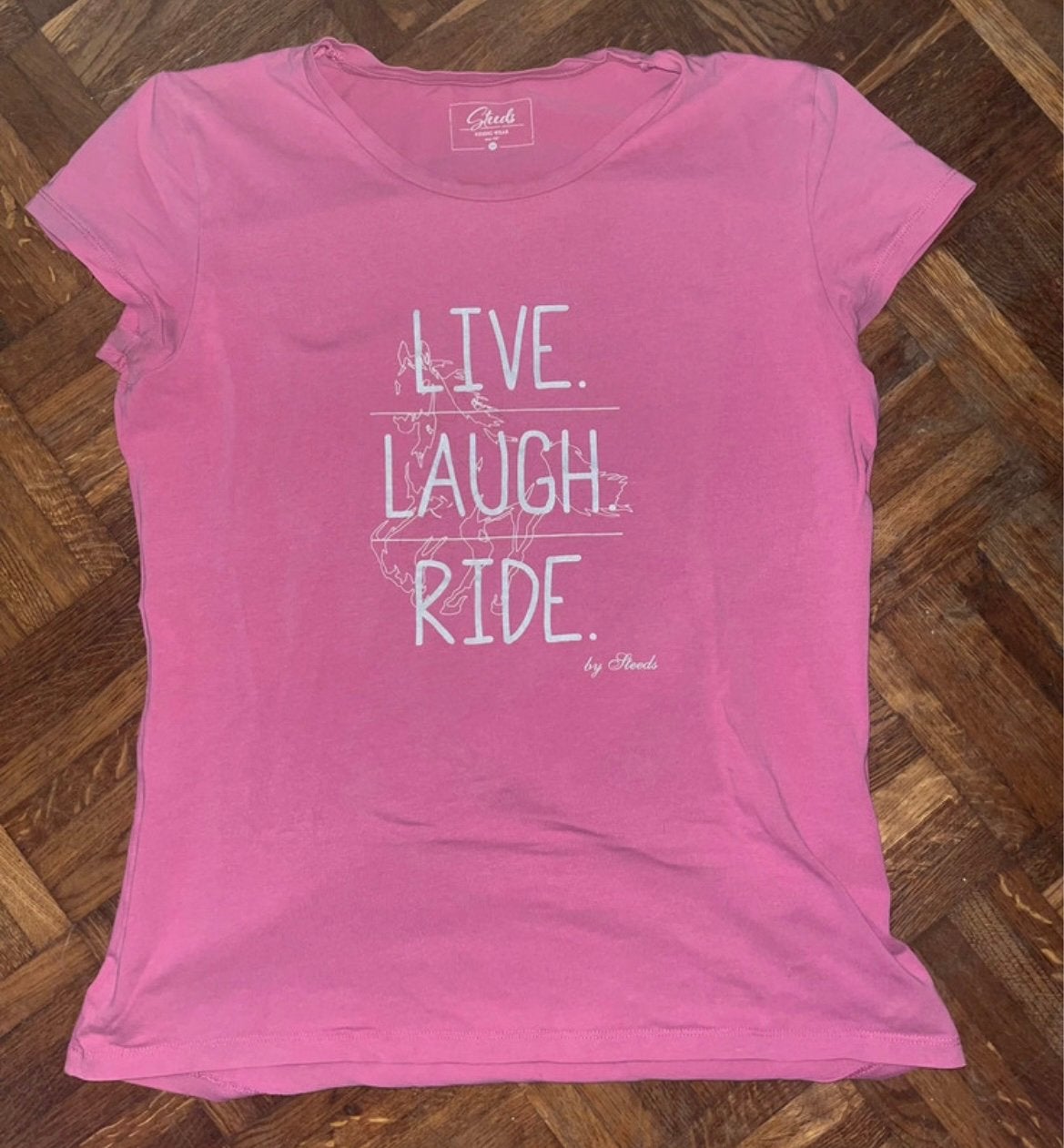 Steeds equestrian T-shirt, Kleding | Dames, T-shirts, Maat 38/40 (M), Ophalen of Verzenden, Zo goed als nieuw, Roze