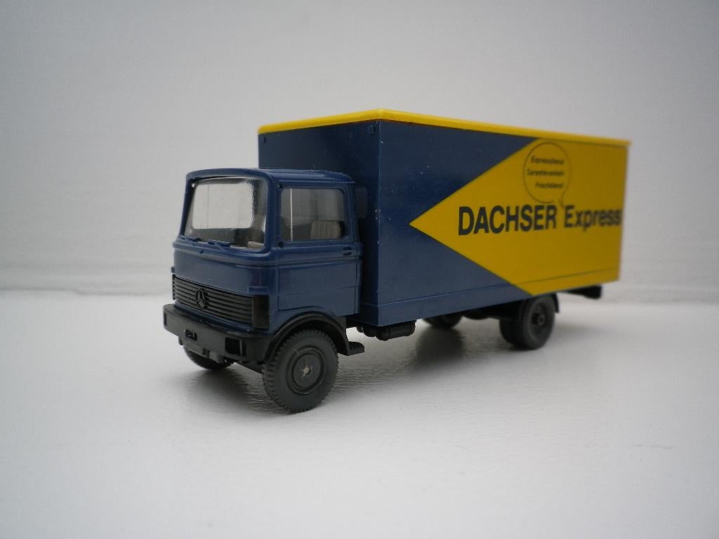 Wiking Mercedes lp 809 bakwagen Dachser express, Hobby en Vrije tijd, Ophalen of Verzenden, Zo goed als nieuw, Bus of Vrachtwagen